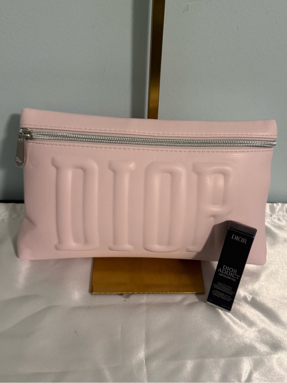 Dior Beauty Blush Pink Embossed Logo Cosmetic Pouch w/ Dior Addict lip glow oil!